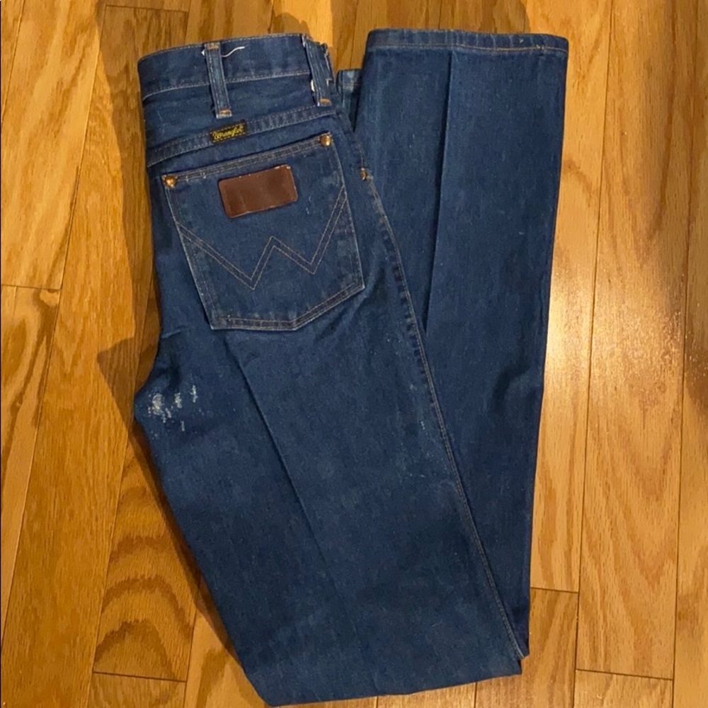 Vintage Distressed high Rise Cowboy Cut Wrangler